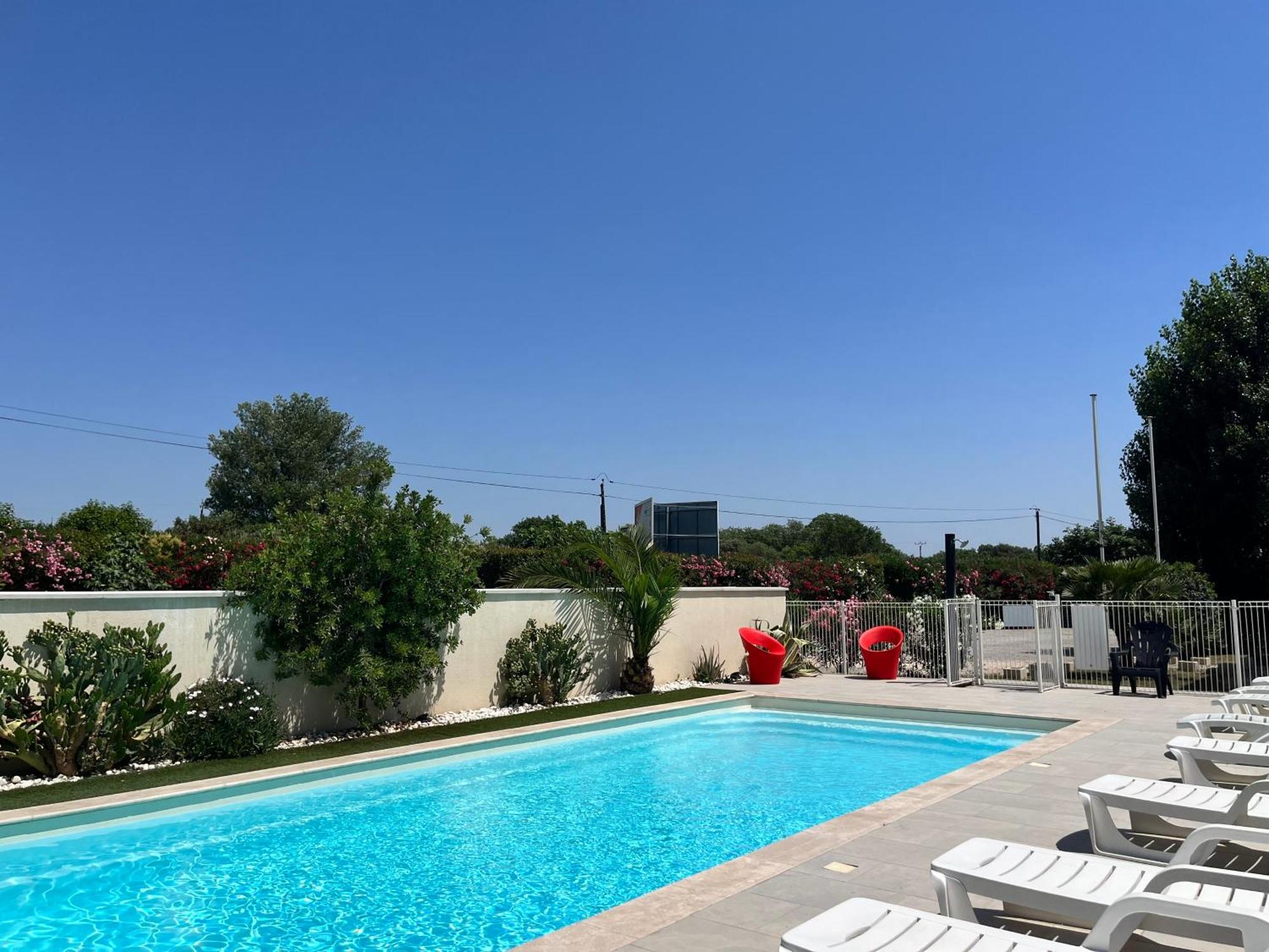 Brit Hotel Salon De Provence Luaran gambar