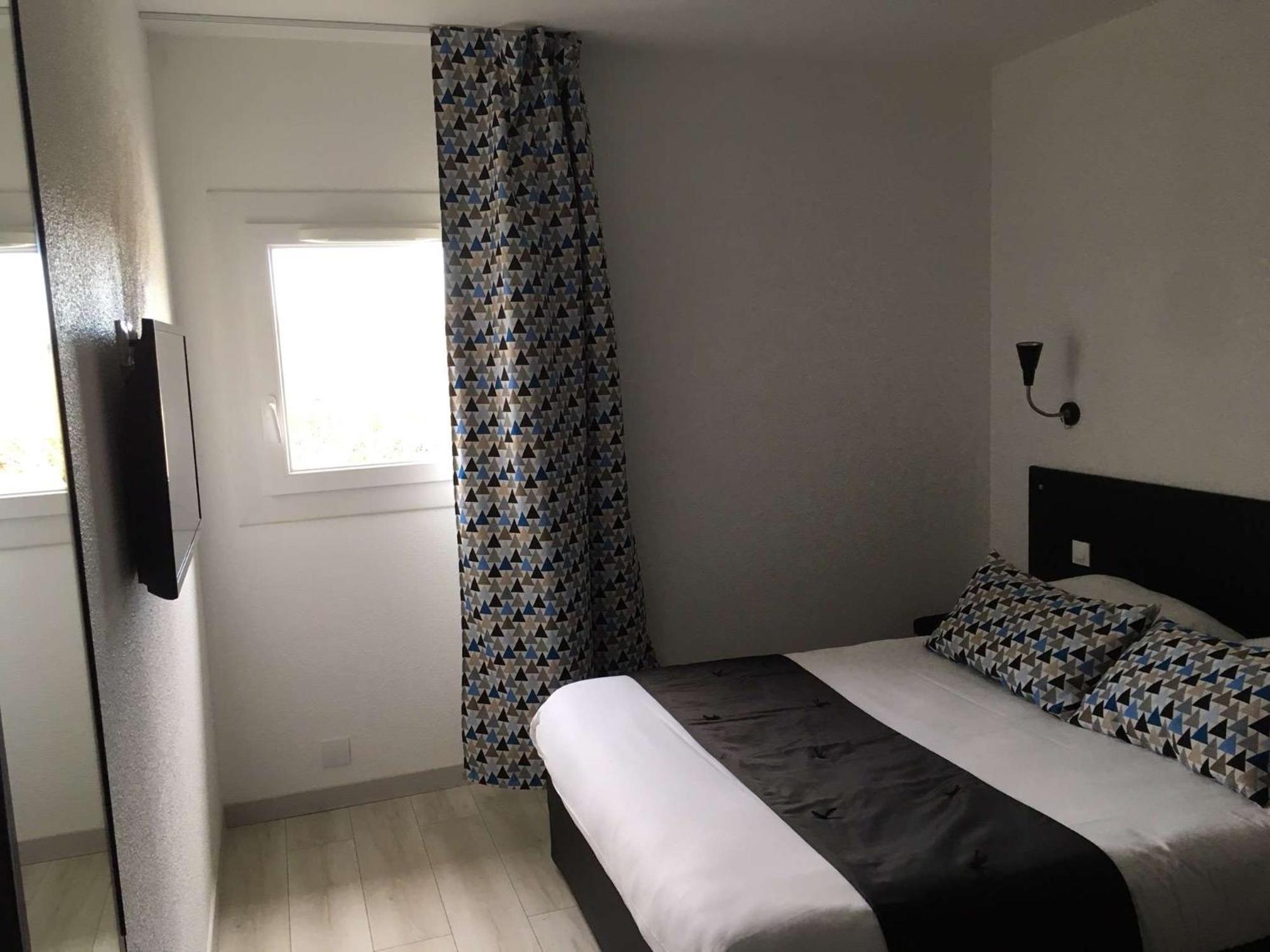 Brit Hotel Salon De Provence Luaran gambar
